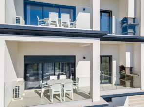 Correeira Luxury Residence T2 A - Albufeira, Pools, Wifi, Bbq, Beach