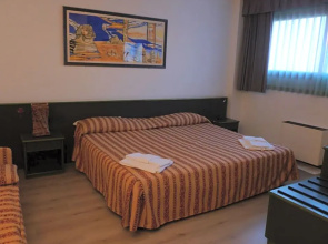 Green Hotel