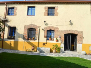 House With 6 Bedrooms in Campo de Cuéllar, With Private Pool and Enclo