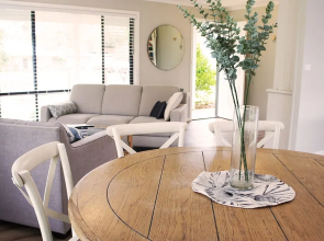 Charlottes Honor - River & Golf Cottage