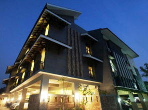 Oasis Studio Hotel Satu