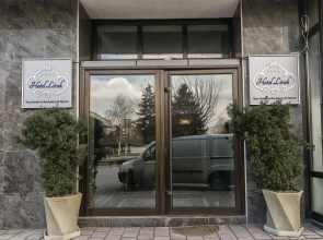 Hotel Lirak