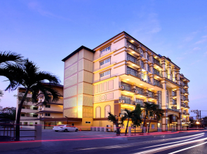 Victoria Nimman Hotel