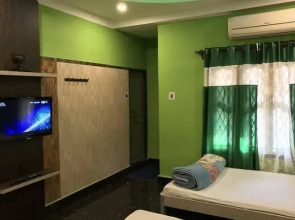 Hotel Raj Biraj Lodge