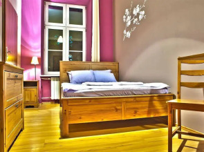 Nathans Villa Hostel