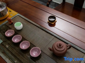 Tiandong Mingyue Lake Garden International Hotel