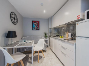 UNIT Warszawa Centrum Room by Metro Rondo ONZ