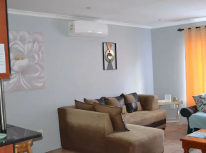 Africa Emerald at 47 Petronella