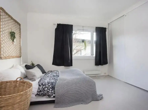 StayPlus Central Five Bedroom Home