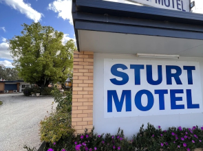Sturt Motel