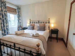 Riverbank At Stepping Stones