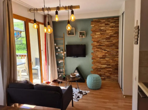 LES ORRES 1800 Appartement 4 p JACUZZI balnéo privé Vue piste piscine résidence