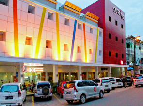 Amaris Hotel Nagoya Hill - Batam