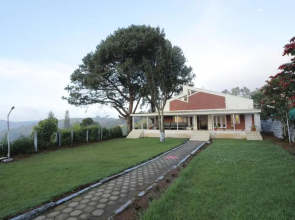 Nilgiris Inn By Lexstays Kotagiri, Ooty
