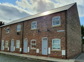 Spring Halls Carlton & Co Apartments Free Parking 2