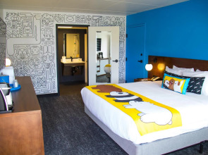 Cartoon Network Hotel