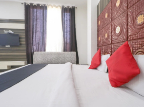 Capital O 77326 Hotel Royal View