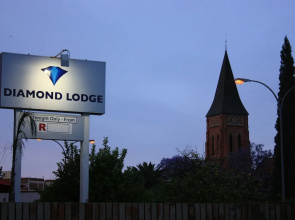 Diamond Lodge