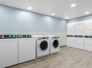 Woodspring Suites Rogers Bentonville