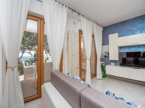 Amazing Apartment with romantic sea view