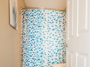 Spacious Uptown Apartments