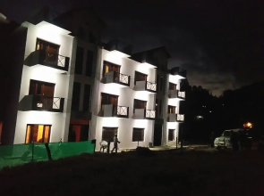 Damyanti Hotel And Resort
