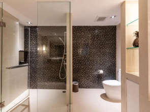 Summit Windmill Golf Suite Hotel @Suvarnabhumi