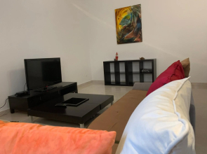 Charmant appartement f4 à la résidence Hasnaoui Oran POUR FAMILLE OU PRO UNIQUEMENT