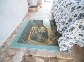 Villa with pool in Torre Suda