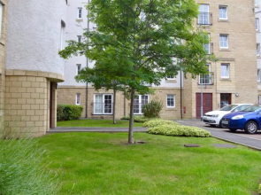 2 Bedroom Apartment With Parking