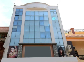 Hotel Space By OYO Rooms