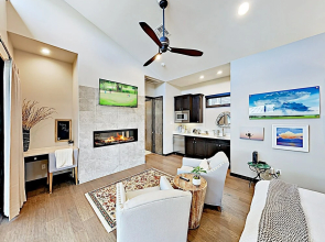 New Listing! Luxe Lake Travis Studio W/ Pool 1 Bedroom Cabin