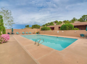 Mountain Views + Patio: Santa Fe Escape!