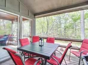 Steps to Jack Frost Ski Resort: Townhome w/ Decks