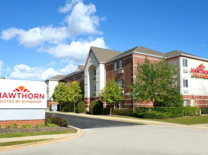 Hawthorn Suites by Wyndham Greensboro