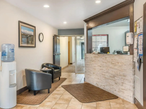Colstrip Inn & Suites