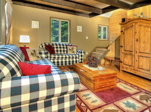 Ridge View Retreat - Three Bedroom Cabin with Hot Tub