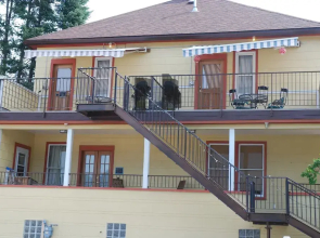 Victoria Falls House Inn