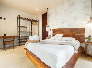 Jungle Resort Suites & Private Pool