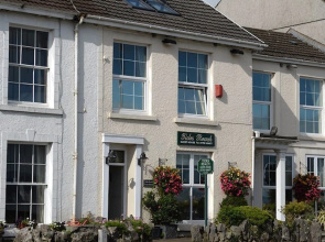 Tides Reach Guest House
