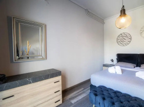Downtown Boutique Flat