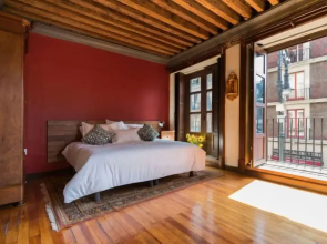 CASA SAUTO Family Suite CATHEDRAL VIEW