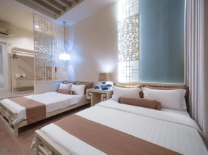 O'nya Phuket Hotel