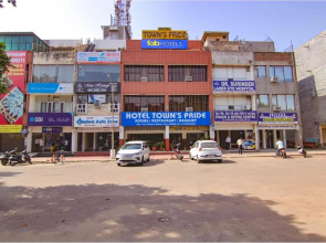 Fabhotel Town Pride