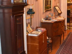 East Hills B&b Inn