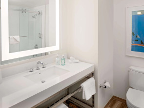 Embassy Suites by Hilton San Diego Bay Downtown