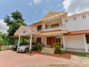 OYO 17827 Home Luxury 1BHK Meppadi