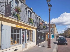 2 pieces 1 bedroom apartment 10 mins walking Château Versailles