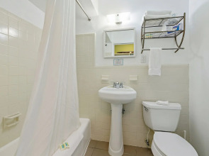 Hollywood Beachside Boutique Suites