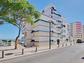 DISINFECTED APARTMENT - Monte Gordo Beachview I By Homing ?